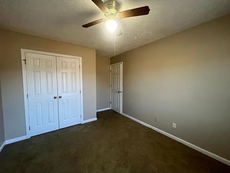 2857 Chillingworth Dr — Photo 8
