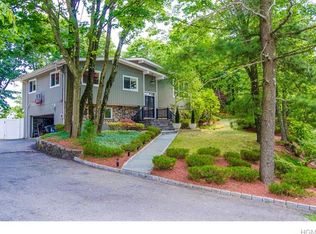 16 Studio Hill Rd, Briarcliff Manor, NY 10510