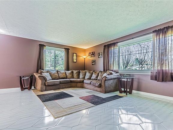5th image of 1 Timberline Dr