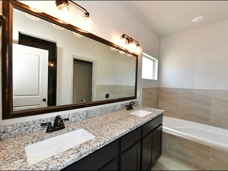 2358 Enchanted Gem Pl — Photo 27