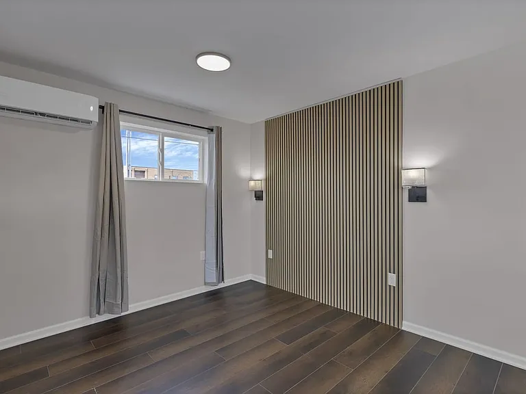 35 Parsons Ave #B — Photo 6