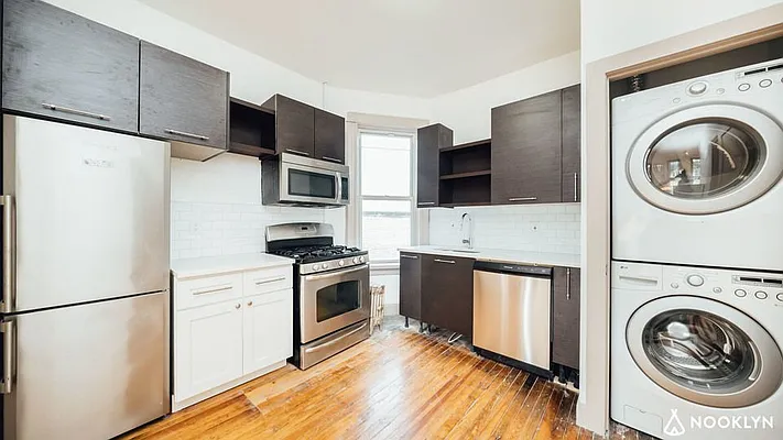 Rented by Nooklyn NYC LLC | media 23