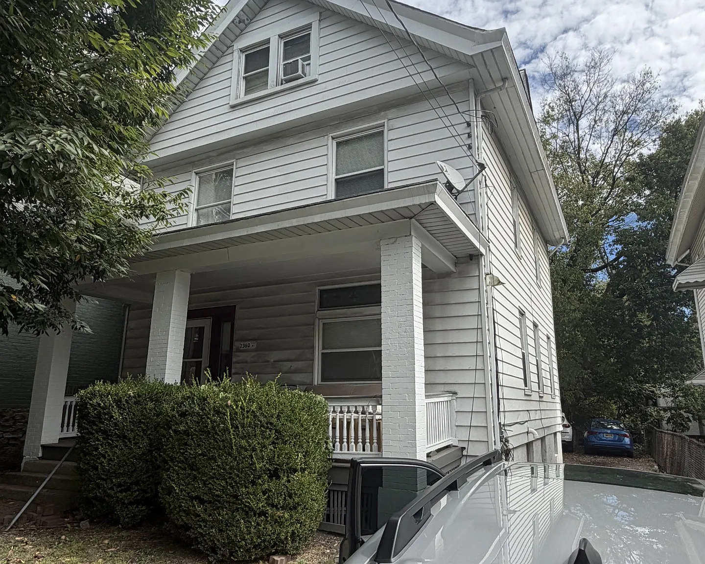 6 bed, 1905 sqft, $4,345 — Photo 1