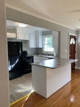 100 Elsie Ave #B — Photo 7