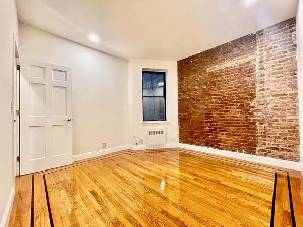 366 Broome Street image 8 of 14