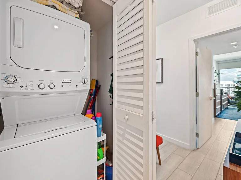 1600 SW 1st Ave #702 — Photo 21