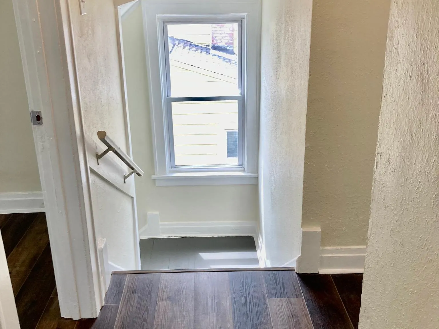 2 bed, 800 sqft, $1,425 — Photo 2