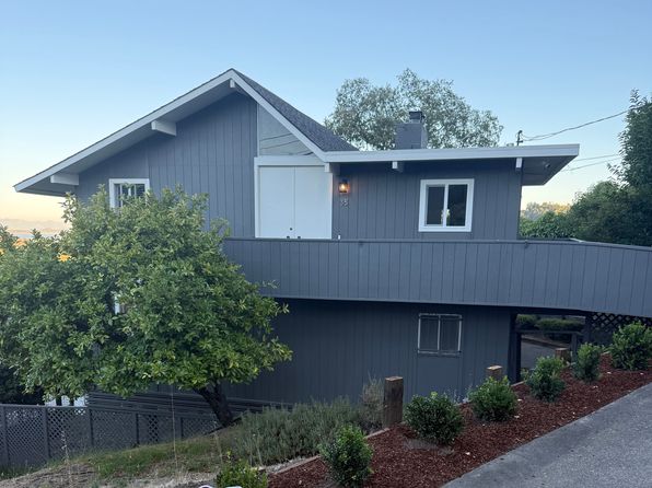 35 Longwood Dr