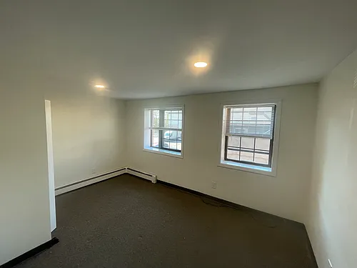 19 Railroad Ave #9 Photo 1