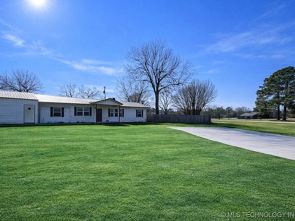 2nd image of 72067 S 322nd Way