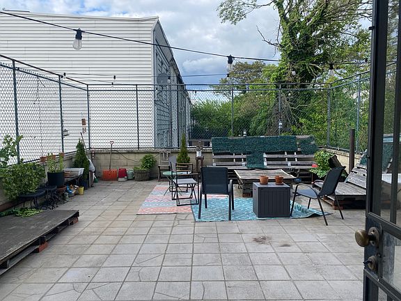 2nd image of 1227 Broadway APT 2R