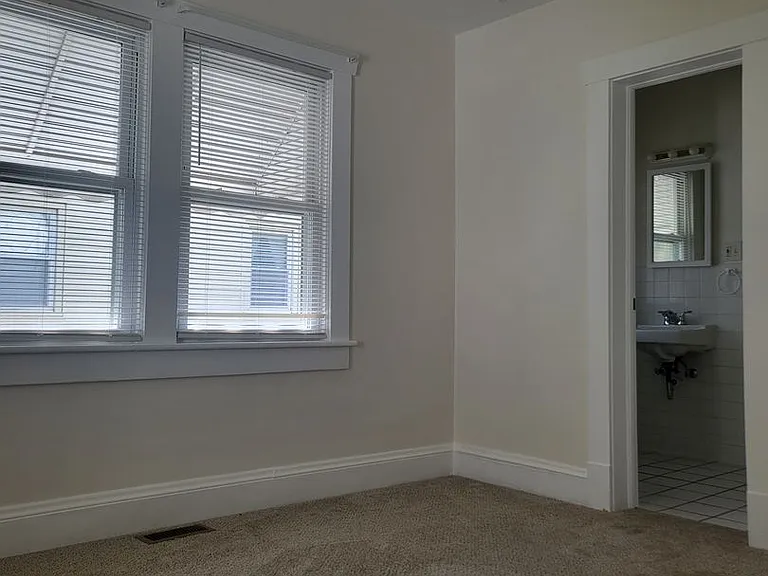 219 Beechwood Ave — Photo 14