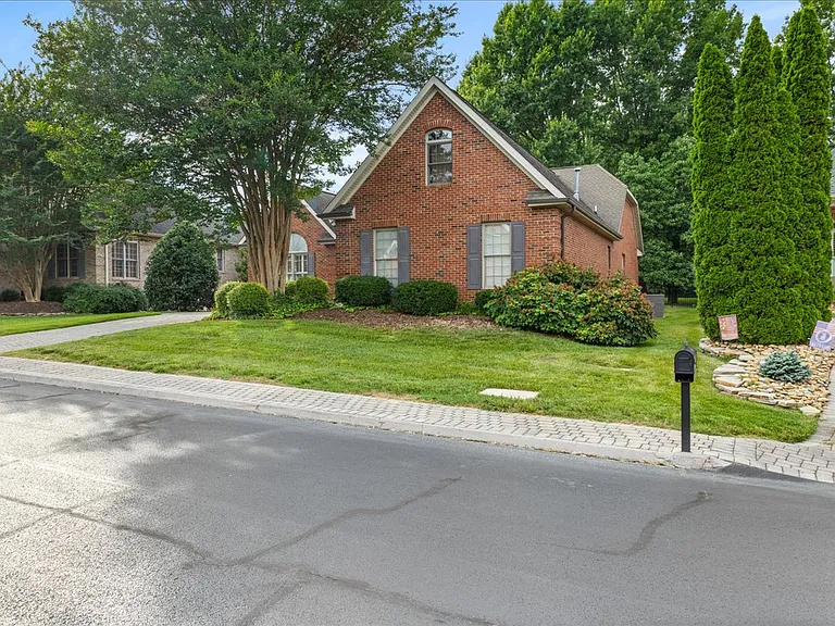 1613 Bayou Bend Way — Photo 21