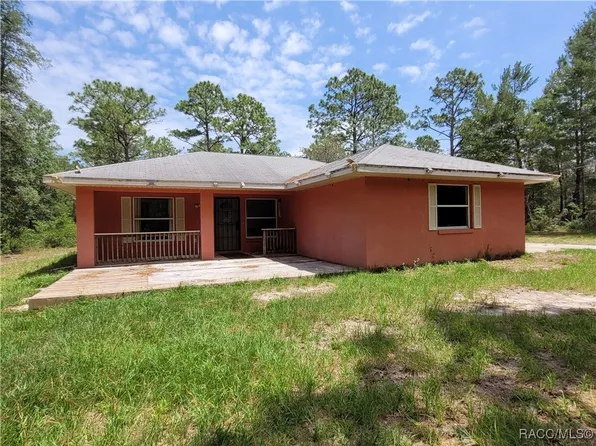 7579 W Gum St, Crystal River, FL 34428