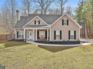 70 Walton Woods Ct, Newnan, GA 30263