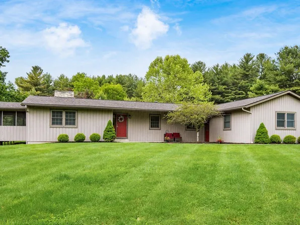 2145 Welsh Hills Rd NE, Granville, OH 43023
