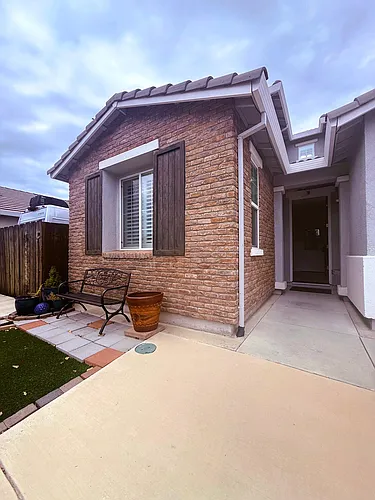 873 Geronimo St #A Photo 1