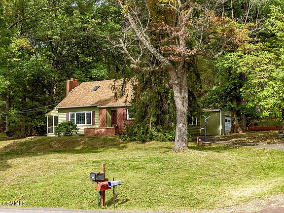 3rd image of 871 Red Ln
