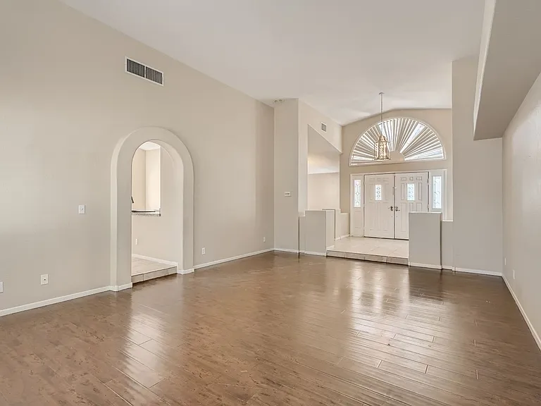 2224 Bear Valley St — Photo 33