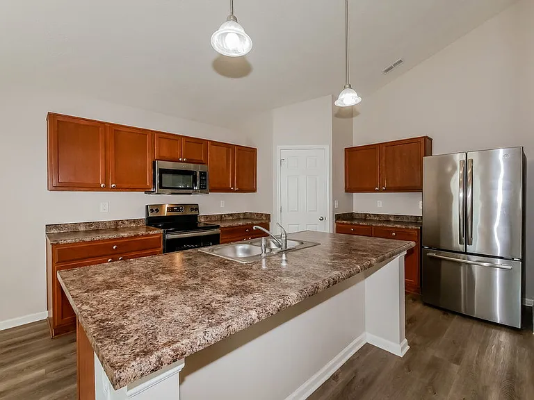 2532 Copper Hill Dr — Photo 10