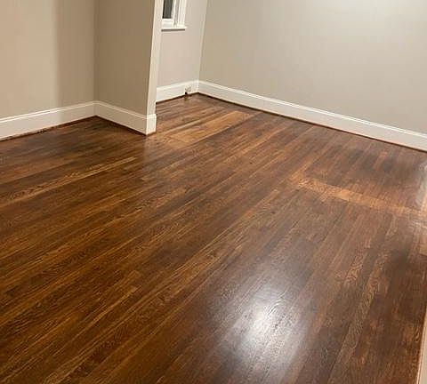 3rd image of 1010 N Belmont Ave APT B