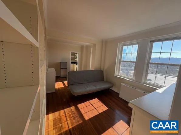 500 Court Sq APT 806, Charlottesville, VA 22902