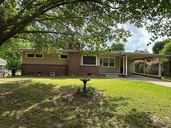 1804 Macarthur Dr, Vicksburg, MS 39180