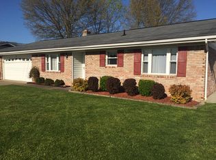 1104 Riverdale Est, Winfield, WV 25213