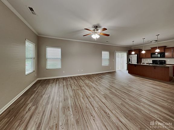 3rd image of 1053 Joselynn Dr