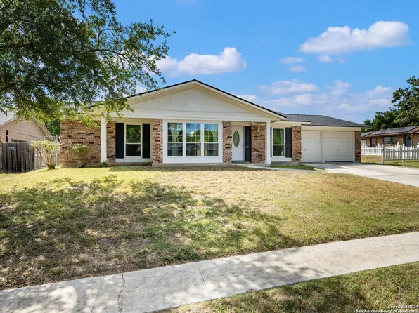 11509 LONE SHADOW TRL, Live Oak, TX 78233