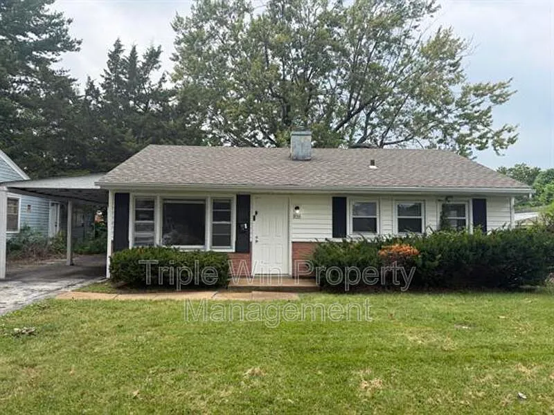 2 bed, 1.0 bath, 850 sqft, $1,275 — Photo 2