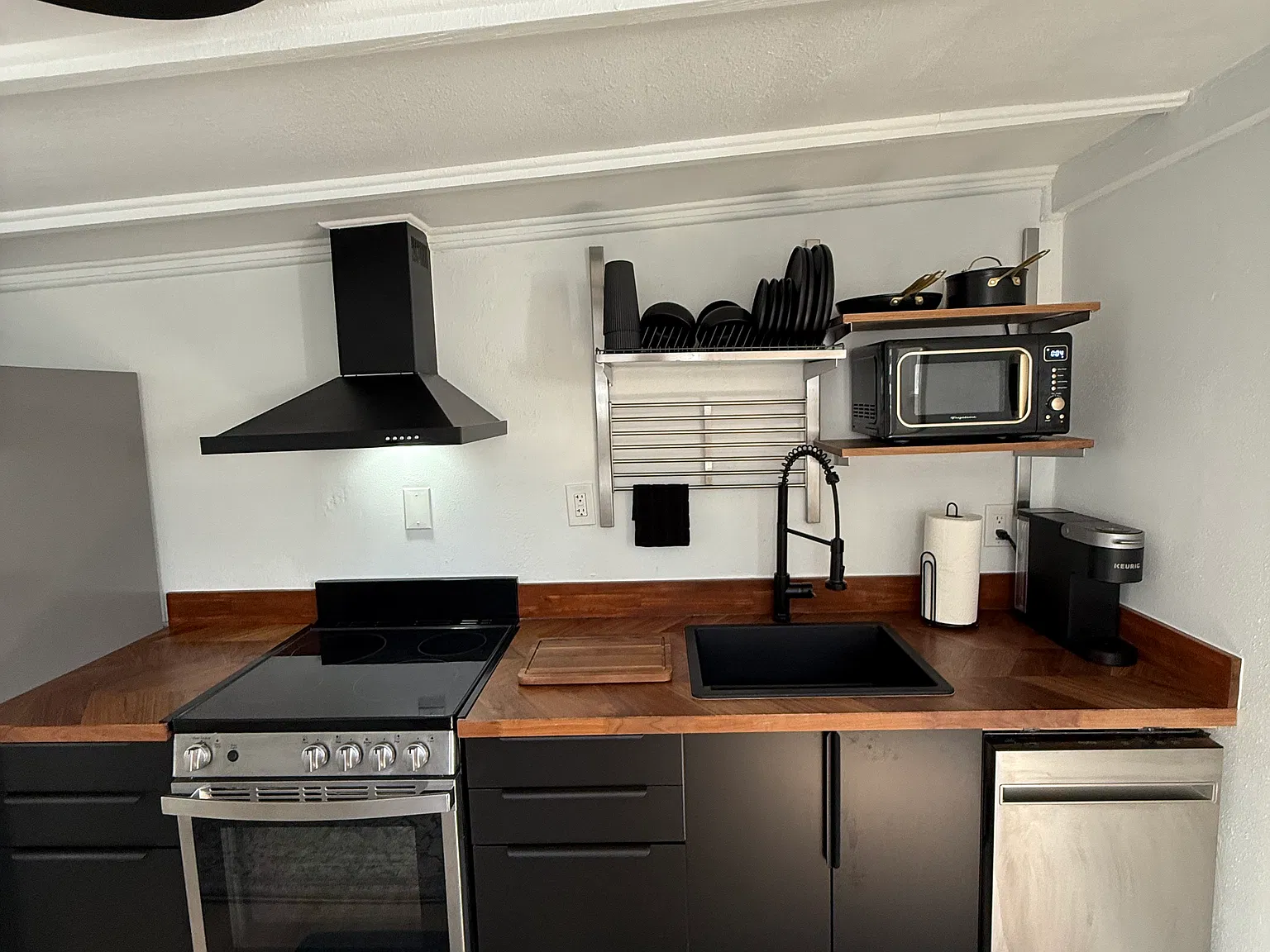 1 bed, 724 sqft, $1,950 — Photo 4