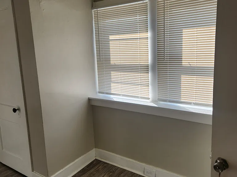 1103 Mifflin St #4 — Photo 21