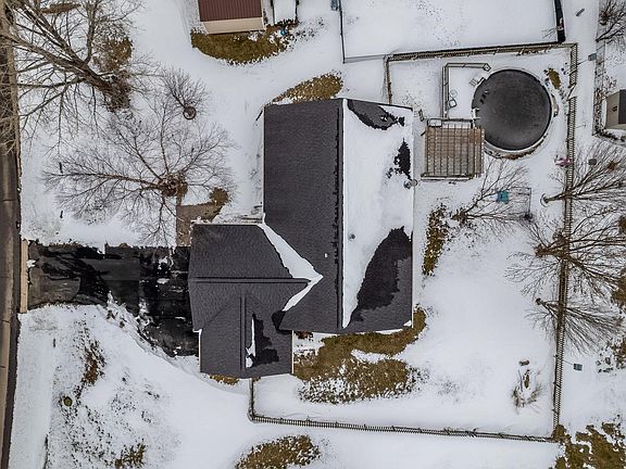 4th image of 136 Harvest Glenn Dr
