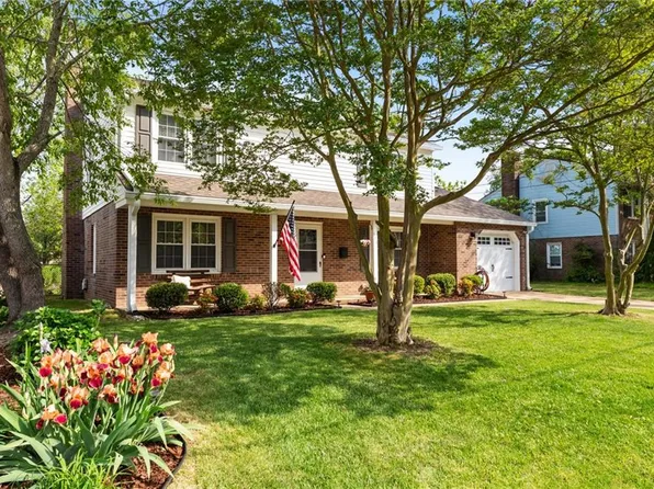121 Hidalgo Dr, Hampton, VA 23669
