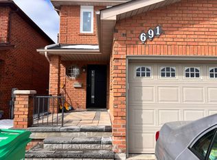 691 Ashprior Ave #BASEMENT, Mississauga, ON L5R3N8