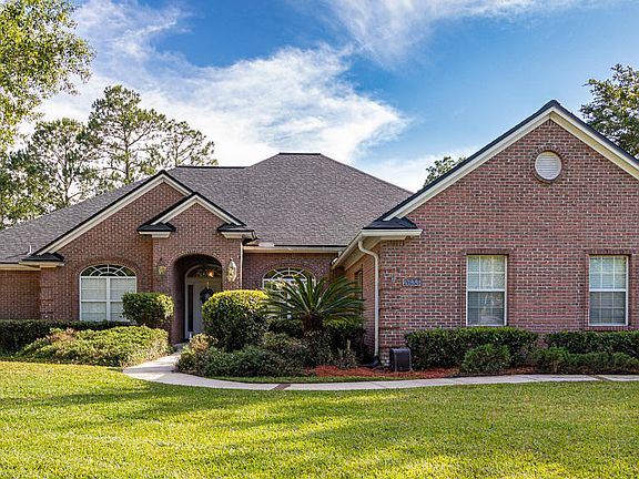 2nd image of 2633 Country Club Blvd