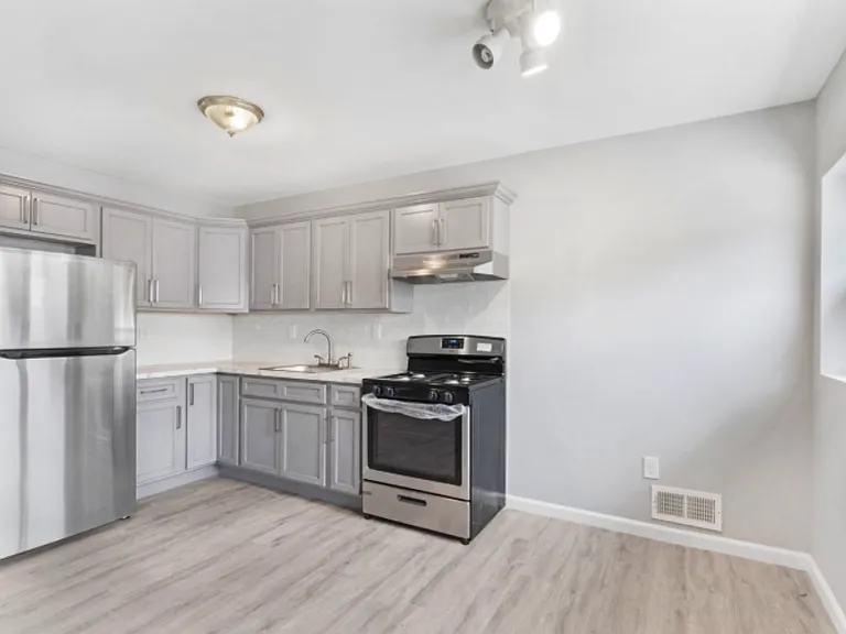 51 Lester St #1 — Photo 2