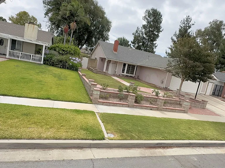 5418 Saratoga St — Photo 49
