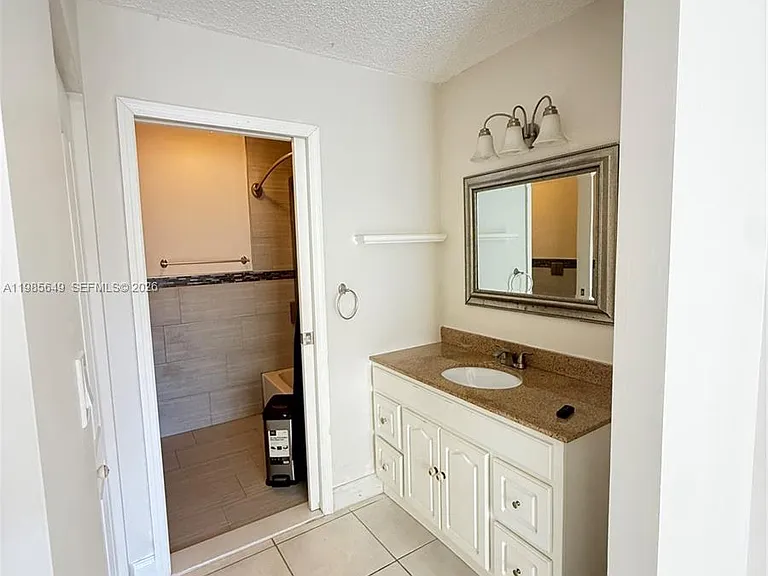 14030 SW 91st Ter #14030 — Photo 11
