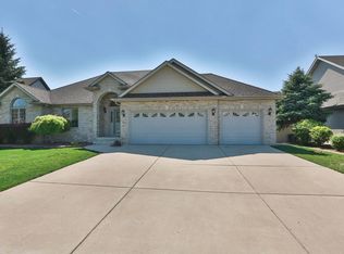 7400 Greenfield St, Schererville, IN 46375