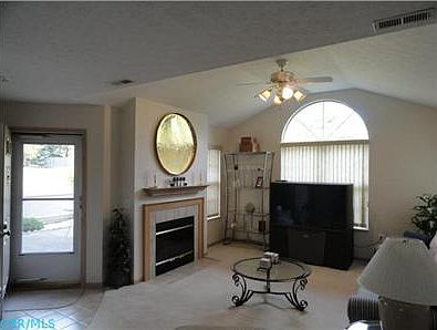 4th image of 310 Pointe Pl