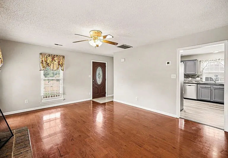 7601 Swedish Ivy Ln — Photo 5