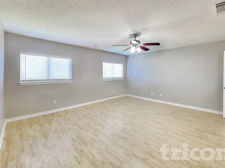 8030 Falcon Meadow Dr — Photo 8