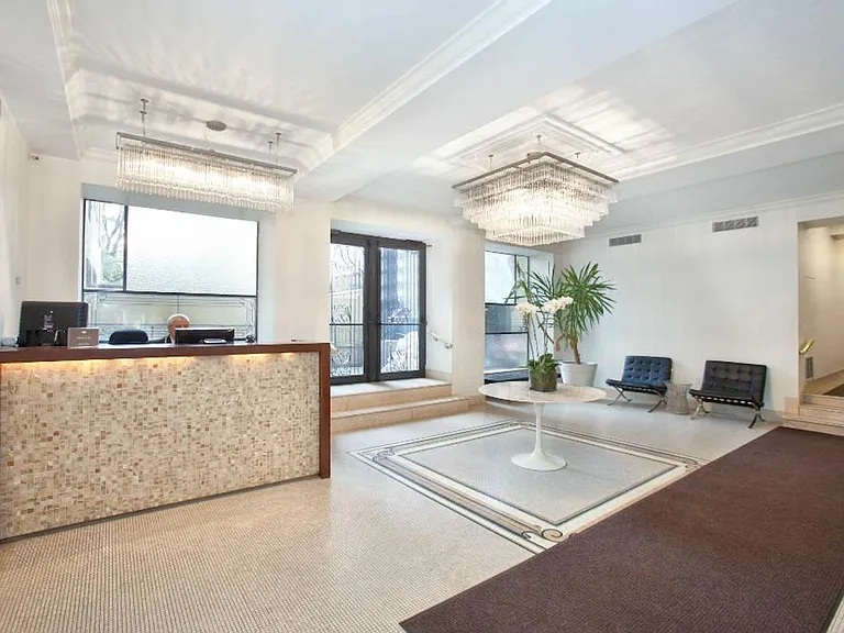 230 Riverside Dr #16L — Photo 8