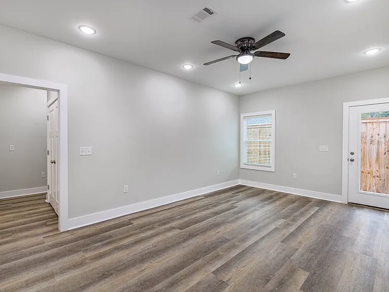 102 Clearing Way — Photo 5