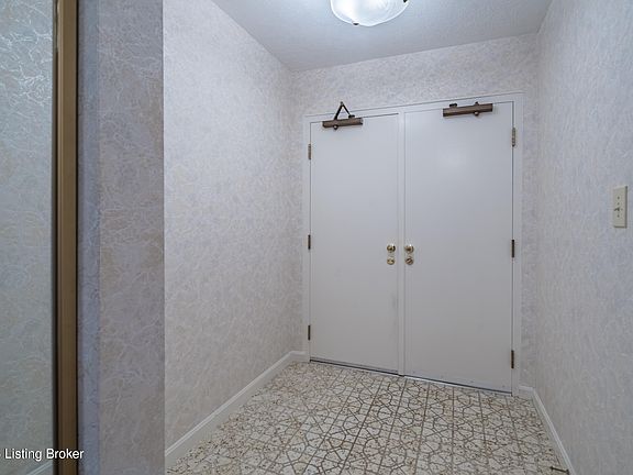 4th image of 3030 Breckenridge Ln APT 314