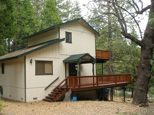 2953 Navajo Dr, Arnold, CA 95223