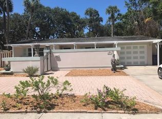 747 Dahlia Ln, Vero Beach, FL 32963