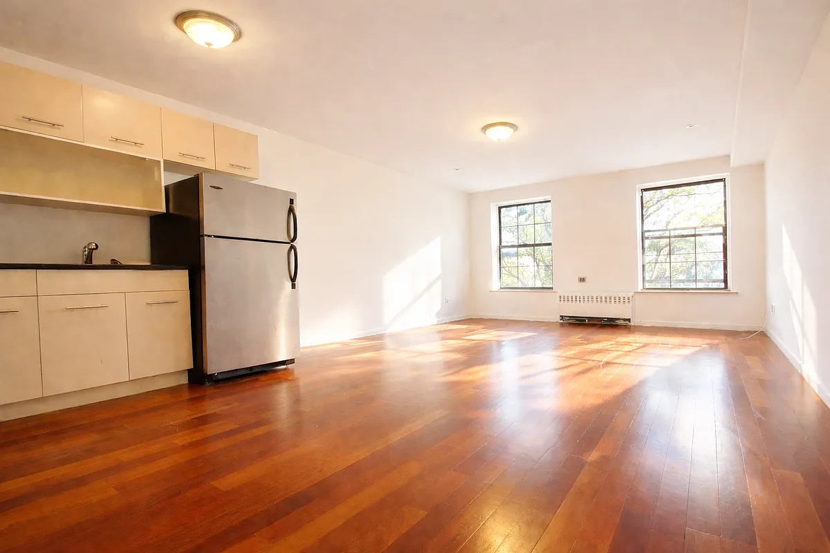 51 Eldert Street 404